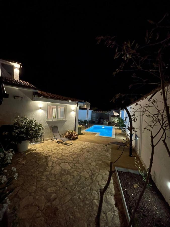 Villa Natka Rovinjsko Selo Exterior foto